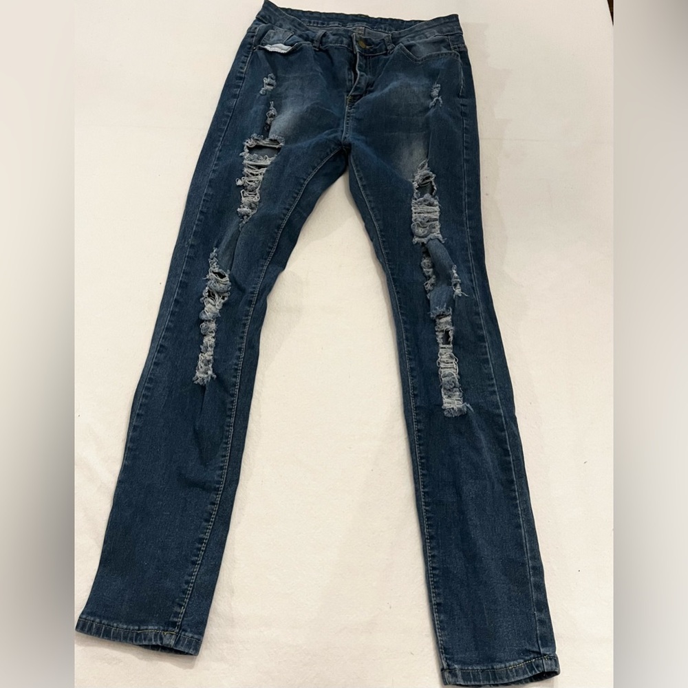 blue ripped skinny jeans